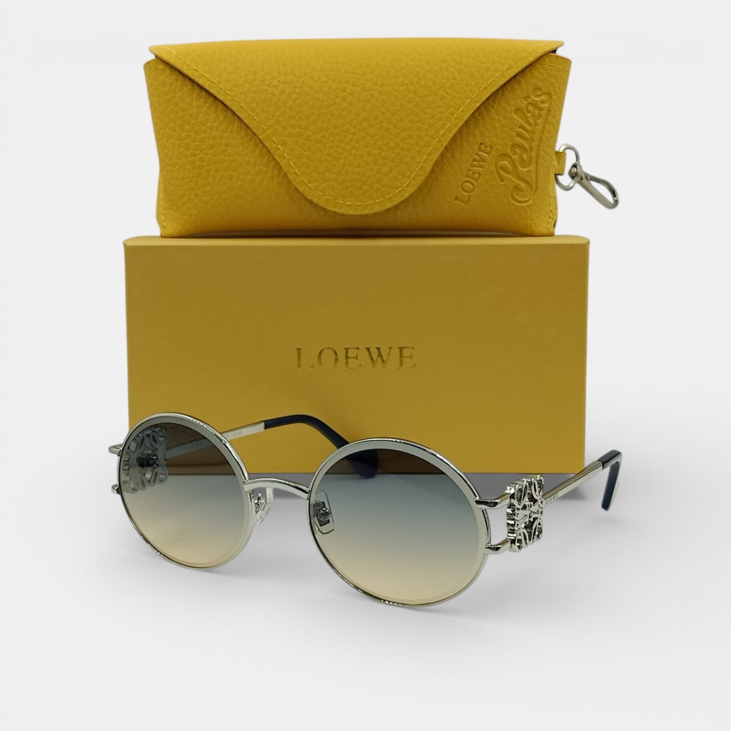 Lunettes de soleil Femme : LOEWE  LW9080 Vert dégradé
